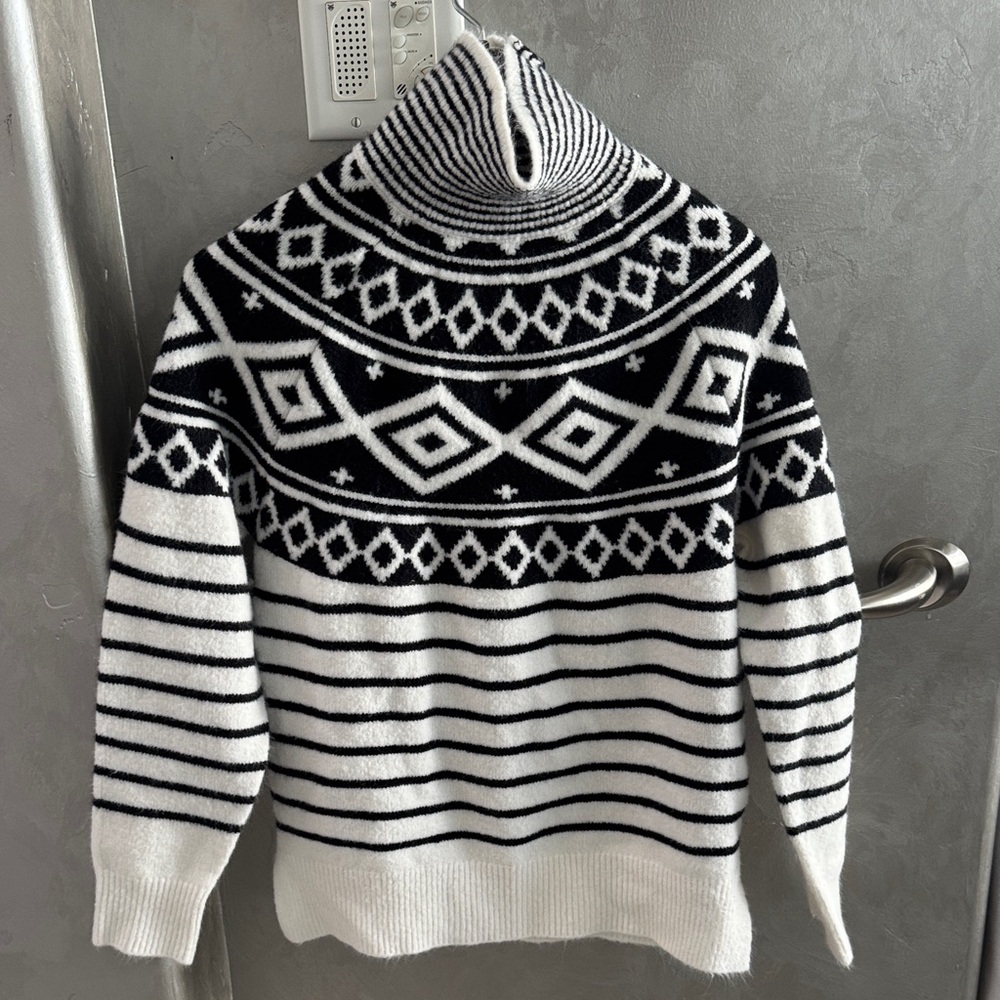 Black & White Patterned Turtleneck Sweater